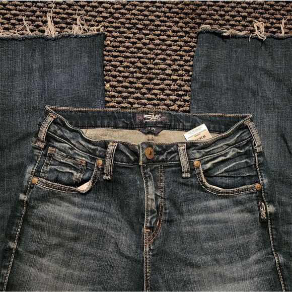 Silver capris - Picture 2 of 4